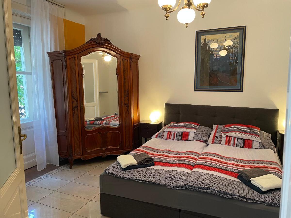 Buda Castle Apartment Boedapest Buitenkant foto